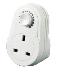 plug with dimmer